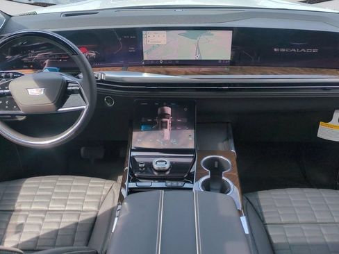 Used 2026 Cadillac Escalade ESV Platinum Sport w/ LPO, Floor Liner Package AWD/4WD image 14