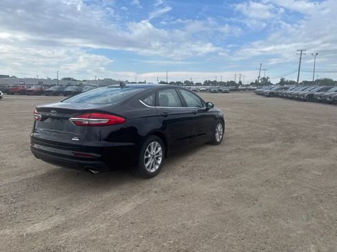 Used 2020 Ford Fusion SE FWD image 9