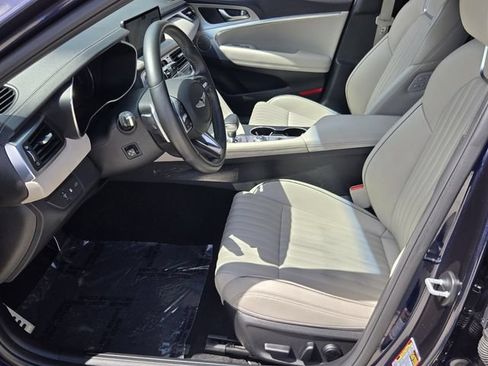 Used 2023 Genesis G70 2.0T w/ Sport Prestige Package RWD image 10