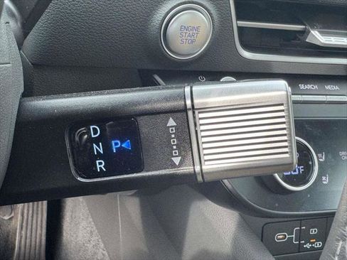 Used 2025 Hyundai Sonata Limited image 23