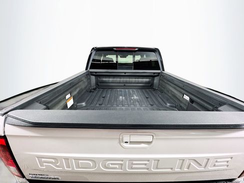 Used 2025 Honda Ridgeline Black Edition image 23