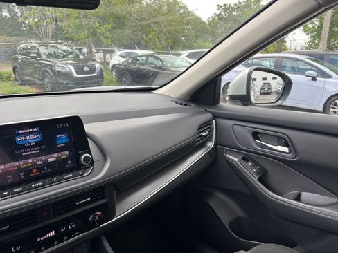 Used 2025 Nissan Rogue SV AWD/4WD image 36