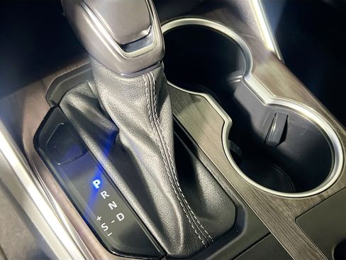 Used 2023 Toyota Highlander Limited image 25