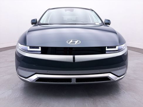 Used 2023 Hyundai Ioniq 5 Limited w/ Cargo Package AWD/4WD image 15
