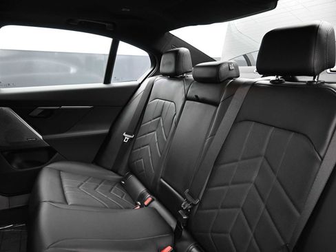 New 2026 BMW 530i RWD image 14