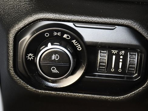 Used 2021 Jeep Gladiator Overland AWD/4WD image 38