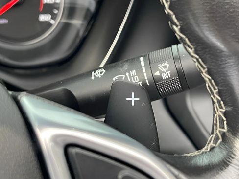 Used 2022 Chevrolet Camaro LT image 28