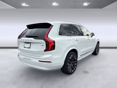 New 2026 Volvo XC90 T8 Ultra w/ Protection Package image 9