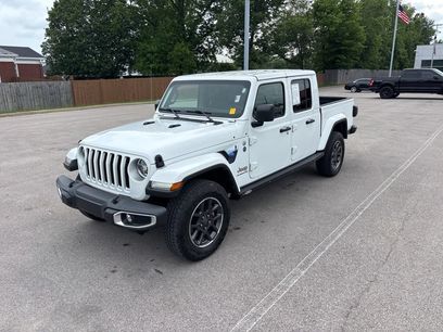 Used 2022 Jeep Gladiator Overland w/ Popular Equipment Package