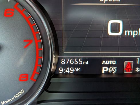 Used 2019 Audi SQ5 Premium image 17