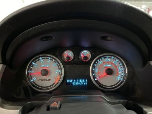 Used 2010 Ford Focus SES image 14