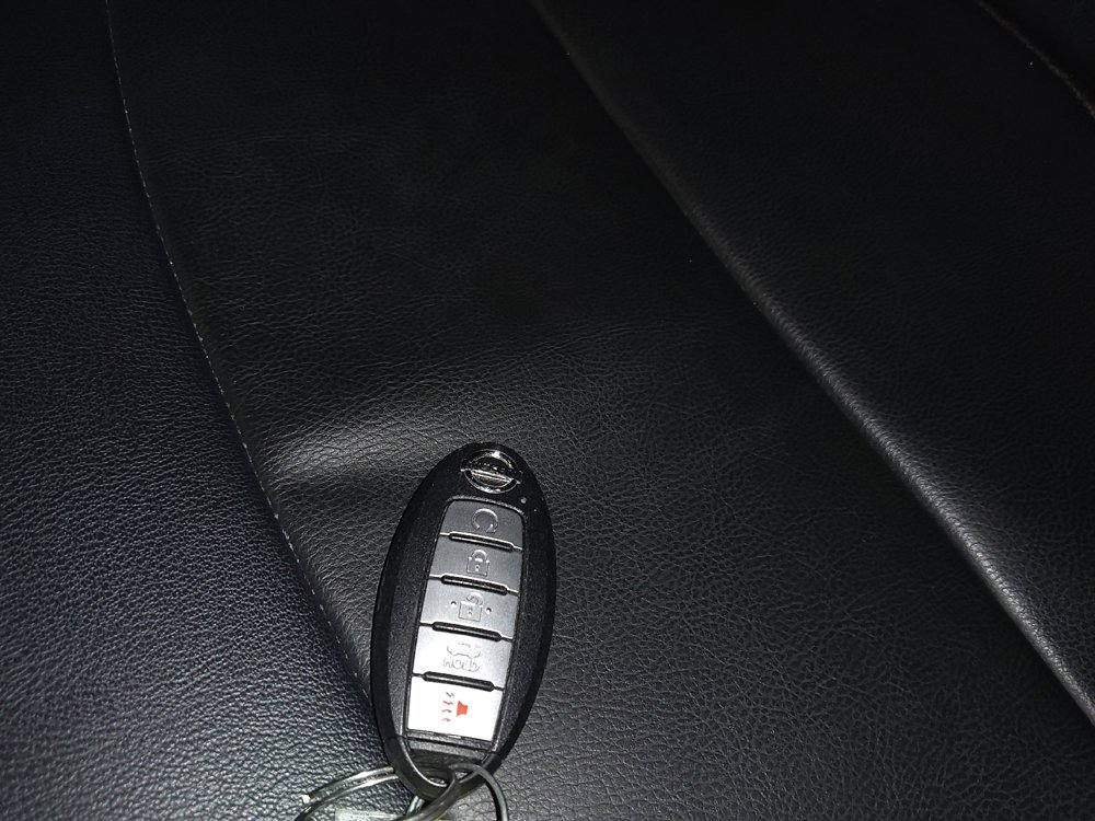 Used 2023 Nissan Sentra SR w/ SR Premium Package FWD image 32