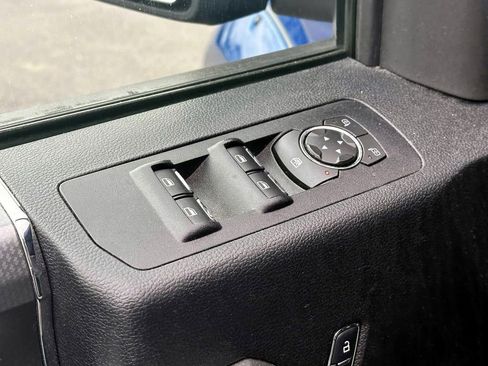 Used 2017 Ford F150 XLT w/ Equipment Group 302A Luxury image 16