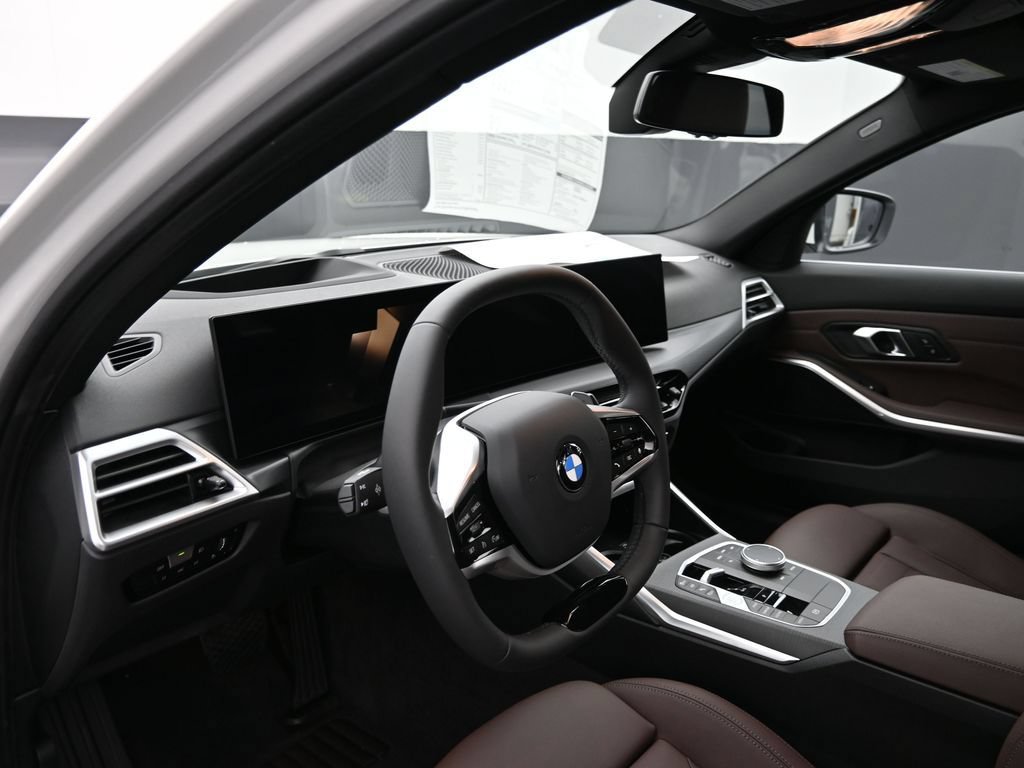 Used 2026 BMW 330i Sedan w/ Premium Package RWD image 11