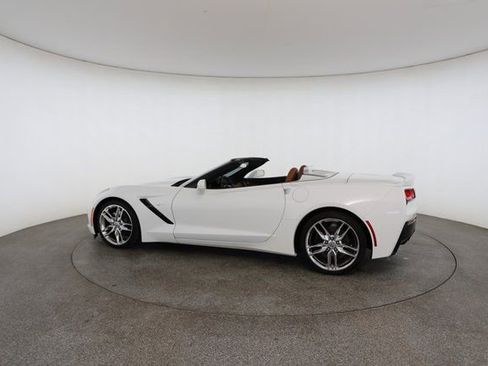 Used 2017 Chevrolet Corvette Stingray Convertible image 8