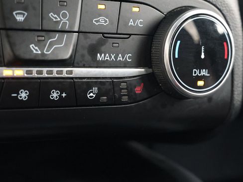 Used 2024 Ford Escape ST-Line AWD/4WD image 4