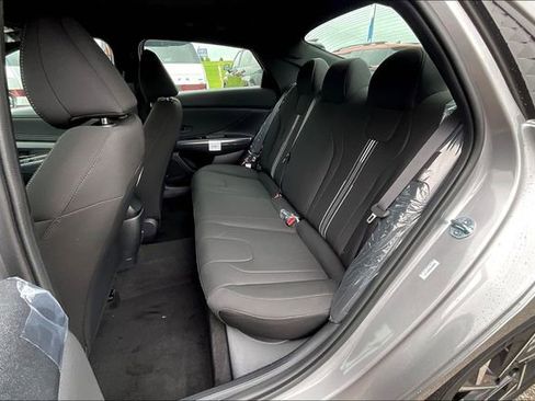 New 2025 Hyundai Elantra Sport image 10