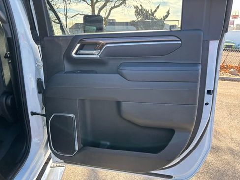 Used 2025 Chevrolet Silverado 3500 LT w/ Convenience Package image 24