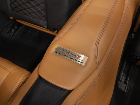 Used 2017 Ferrari California T RWD image 61
