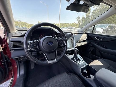 Used 2025 Subaru Outback Premium AWD/4WD image 7