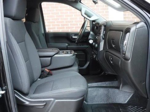 Used 2022 Chevrolet Silverado 2500 W/T w/ WT Fleet Convenience Package image 6