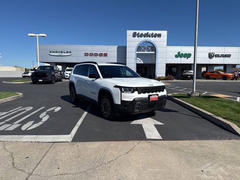 New 2026 Jeep Cherokee Limited image 1