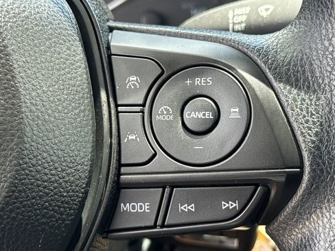 Used 2024 Toyota Corolla LE FWD image 25