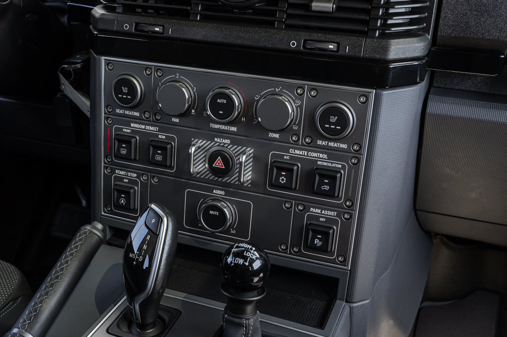 Used 2024 INEOS Grenadier Station Wagon AWD/4WD image 32
