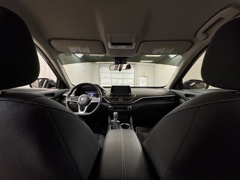 Used 2023 Nissan Altima 2.5 SV image 18