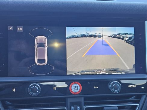 Used 2023 Porsche Macan S image 18