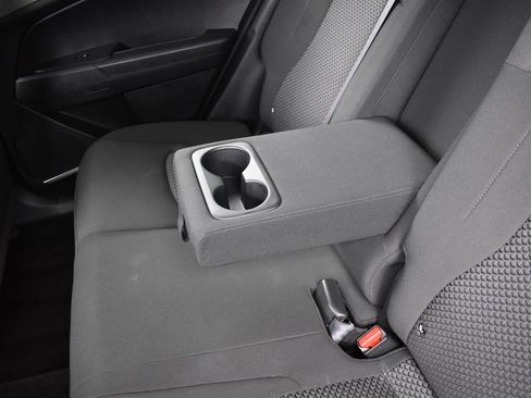 Used 2025 Kia Sportage LX image 24