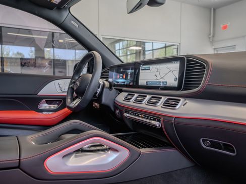 Certified 2024 Mercedes-Benz GLE 53 AMG 4MATIC image 18