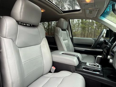 Used 2014 Toyota Tundra Limited image 25