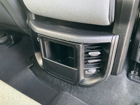 Used 2019 RAM 1500 Big Horn image 19