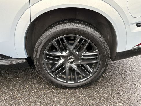 Used 2025 Cadillac Escalade IQ Sport 2 w/ LPO, ONYX Package image 28