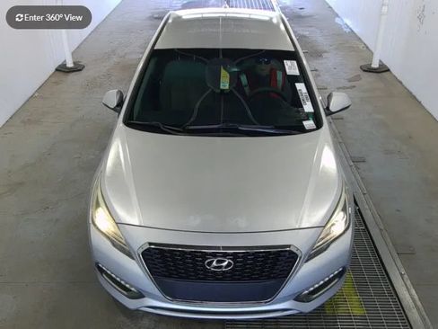 Used 2017 Hyundai Sonata SE FWD image 4
