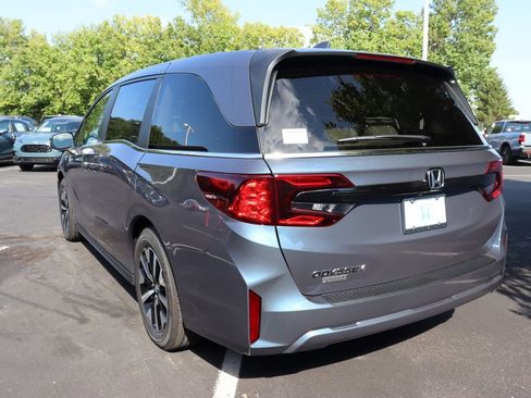 Used 2026 Honda Odyssey EX-L image 3