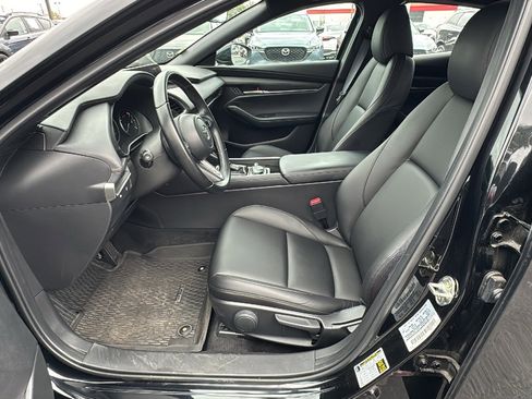 Certified 2025 MAZDA MAZDA3 s Sport image 14