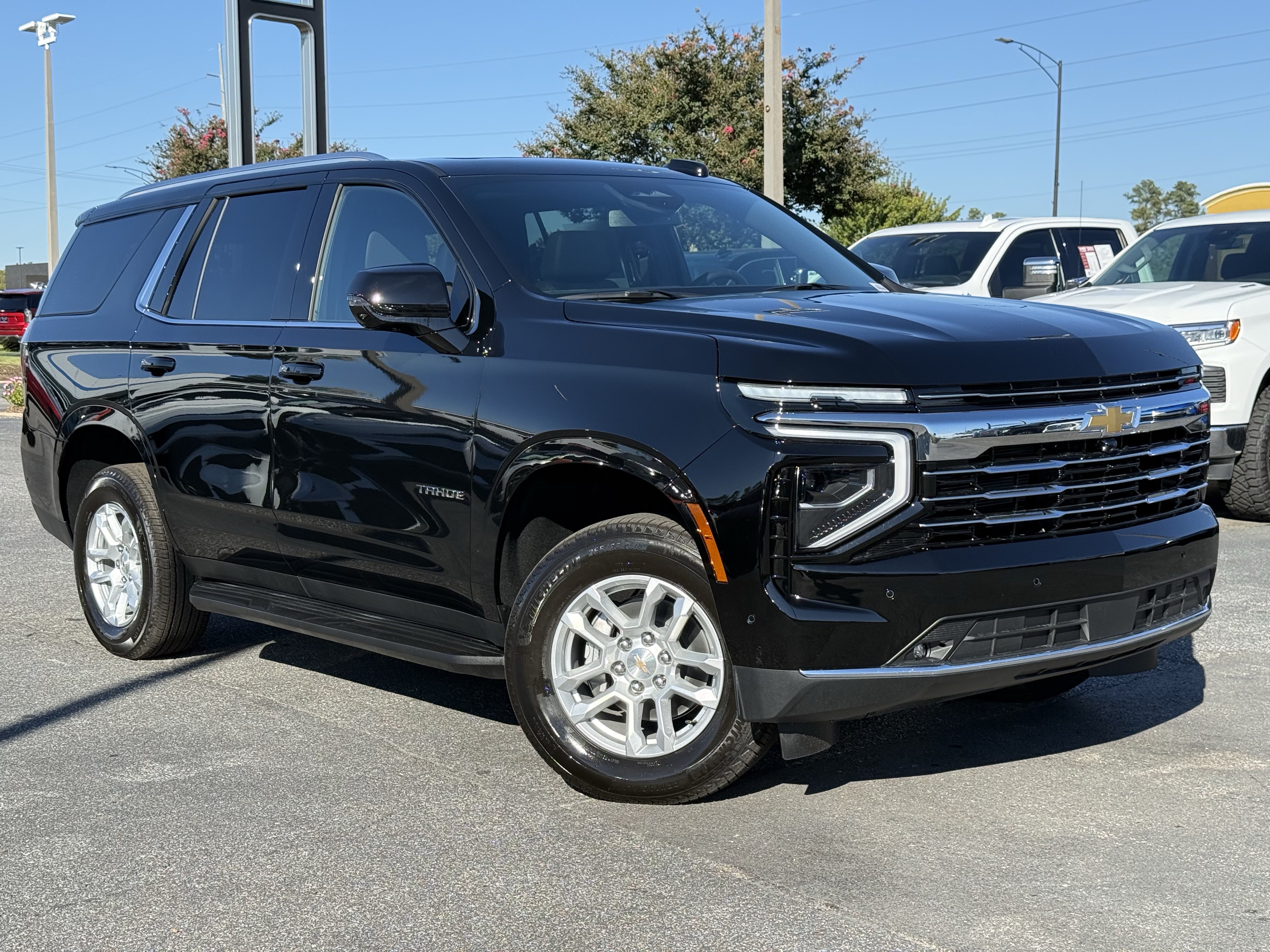 New 2027 Chevrolet Tahoe LT w/ Comfort Package AWD/4WD image 2