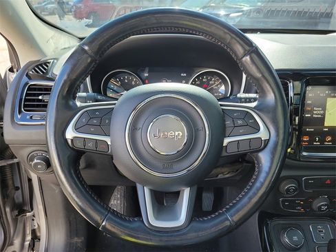 Used 2019 Jeep Compass Limited image 23