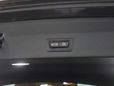 Used 2018 BMW X3 xDrive30i AWD/4WD image 16