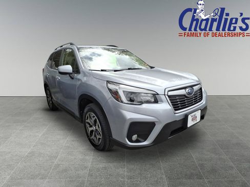 Certified 2021 Subaru Forester Premium AWD/4WD image 3
