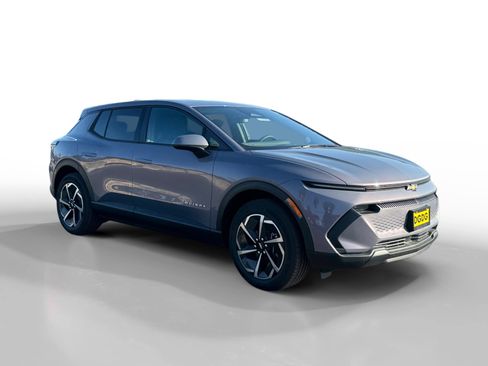 New 2026 Chevrolet Equinox EV LT image 7