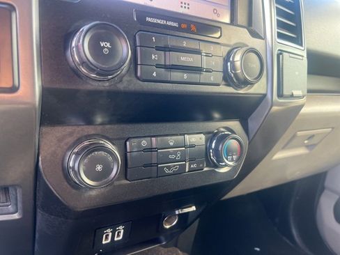 Used 2019 Ford F150 XLT image 16