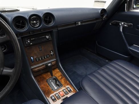 Used 1988 Mercedes-Benz 560 SL image 26