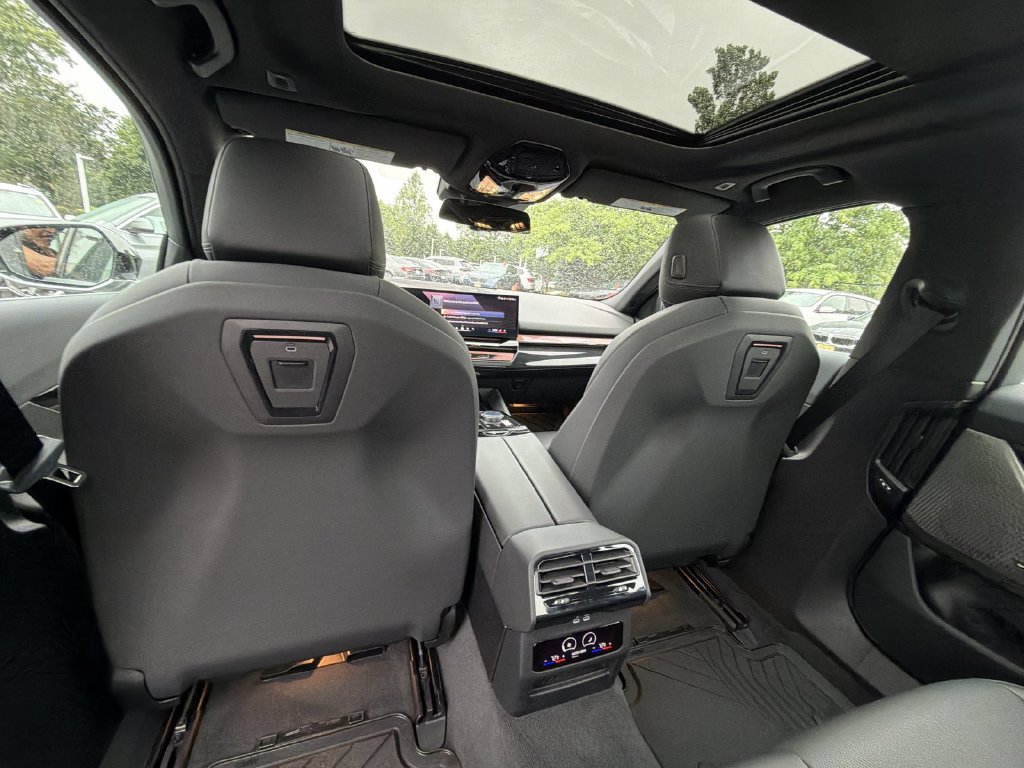 Used 2026 BMW i5 eDrive40 w/ Premium Package AWD/4WD image 20