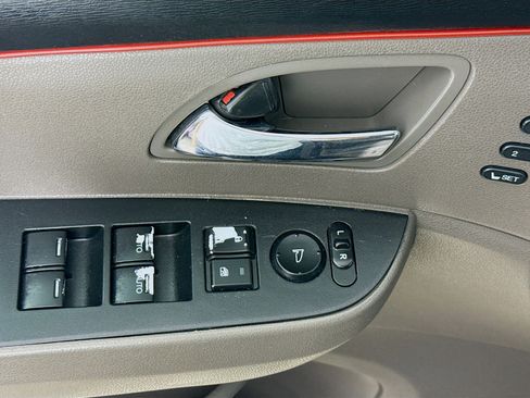 Used 2015 Honda Odyssey Touring image 21
