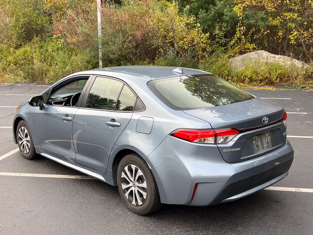 Used 2022 Toyota Corolla LE FWD image 28