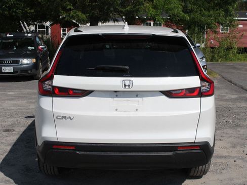 Used 2024 Honda CR-V EX image 6
