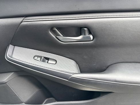 Used 2023 Nissan Sentra SV image 22